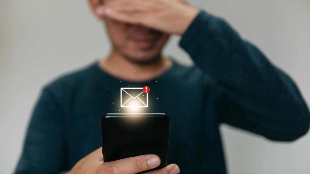 Bir mesaja tıkladı 400 bin lira dolandırıldı