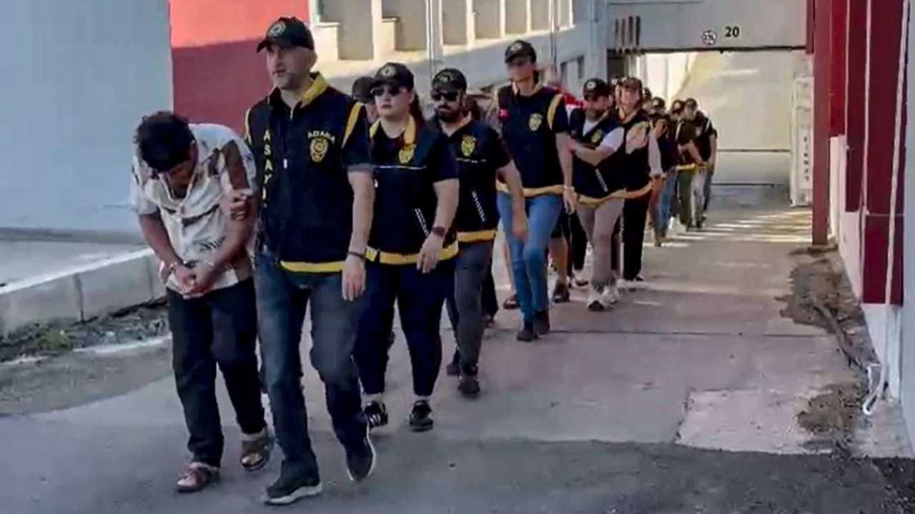 Emniyet fuhuş çetesini çökertti: 16 kişi yakalandı