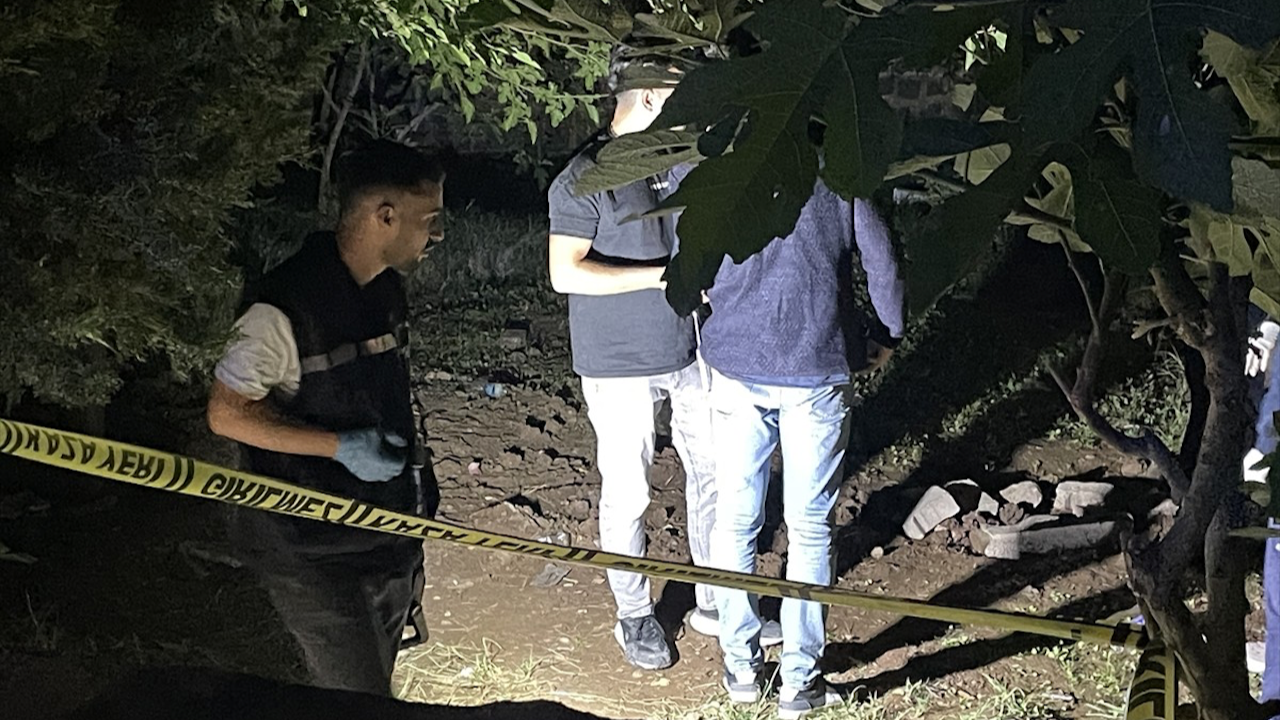 Şanlıurfa’da korkunç olay! Cami bahçesinde gömülü bebek cesedi bulundu