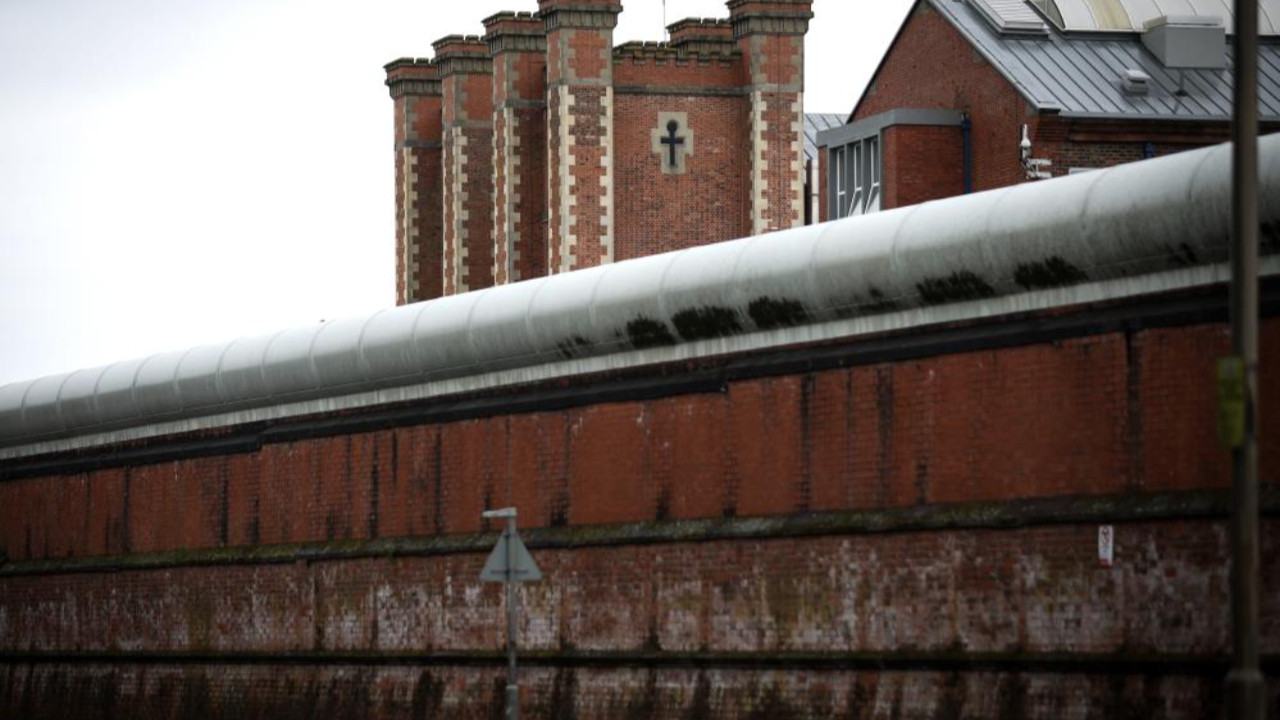 Skandal büyüyor: Bir hafta içinde iki mahkum yanlışlıkla serbest bırakıldı!