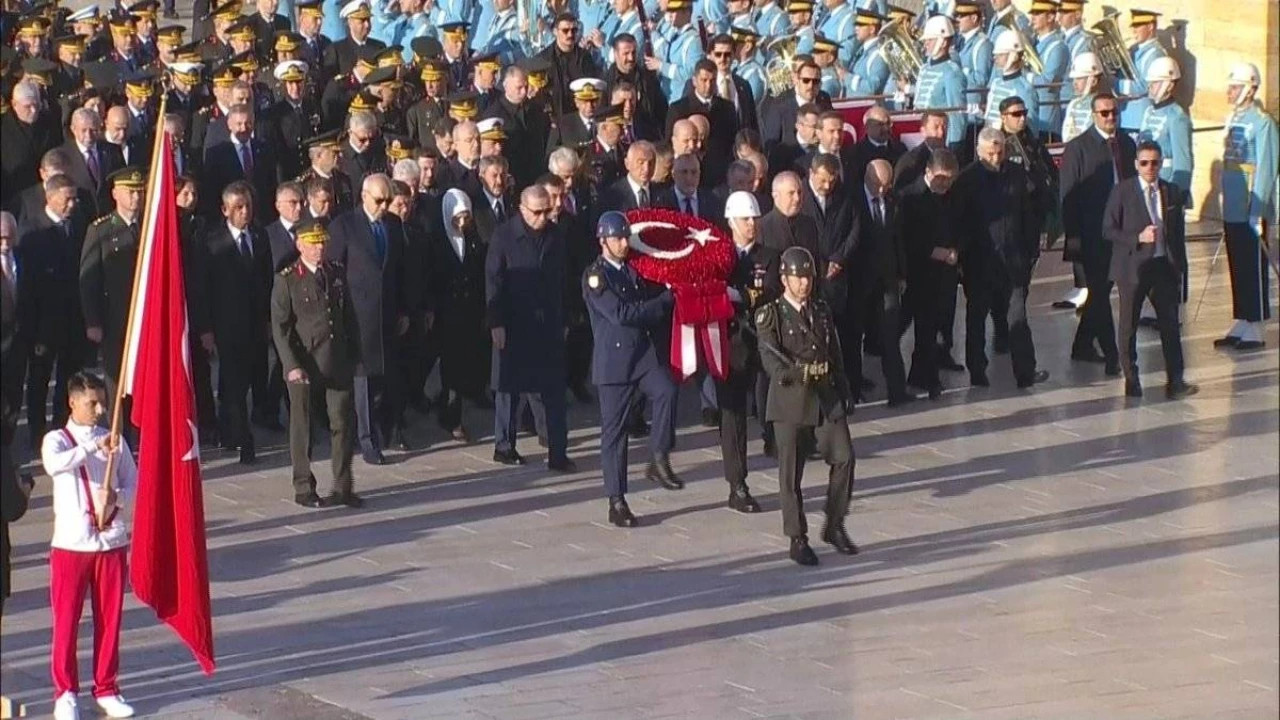 Cumhurbaşkanı Erdoğan ve devlet erkanı Anıtkabir’de Atatürk’ü andı