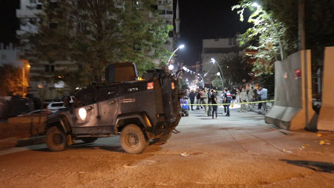 Adliye önünde silahlı saldırı! 1 kişi hayatını kaybetti