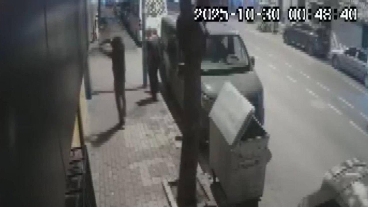 Bursa'da akılalmaz saldırı: 'Müsaade isteyip' restoranı pompalı tüfekle kurşunladı