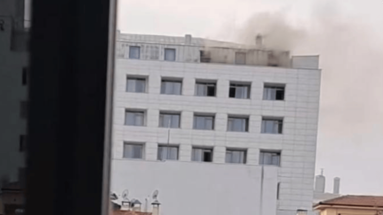 Eskişehir’de otelde yangın paniği! 152 kişi tahliye edildi!