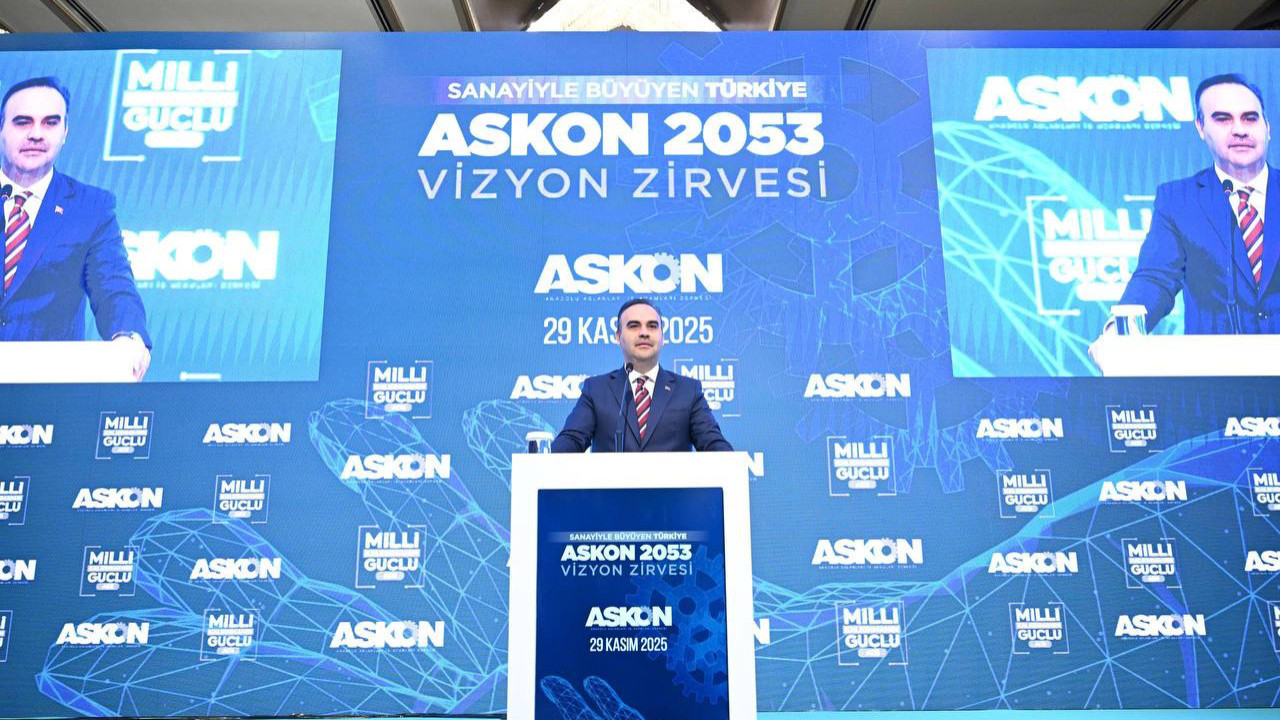 Sanayi ve Teknoloji Bakanı Kacır konuştu: “Yaptıklarımız yalnızca bir fragman, daha yeni başlıyoruz”