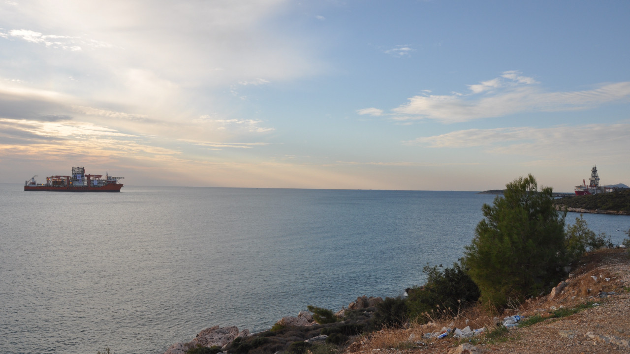 Türkiye'nin 6. derin deniz sondaj gemisi Mersin açıklarına demirledi