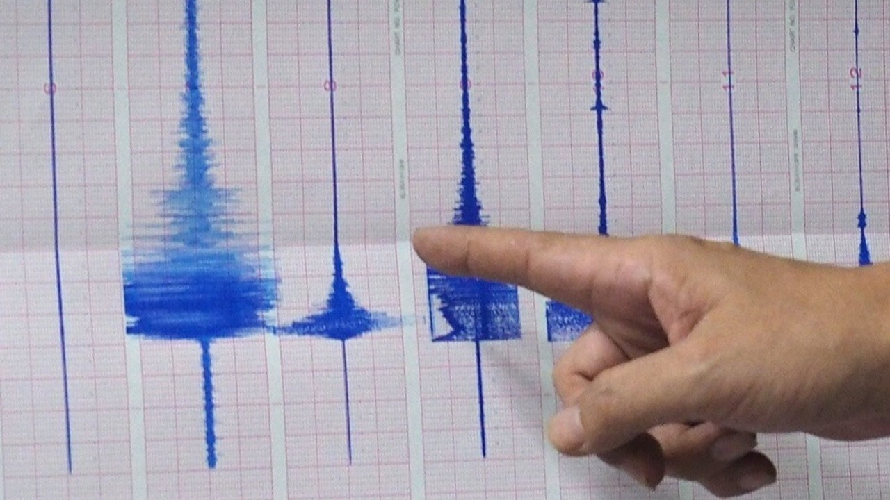 Van’da deprem paniği! Uzman isimden açıklama geldi: Daha büyük bir deprem olur mu?