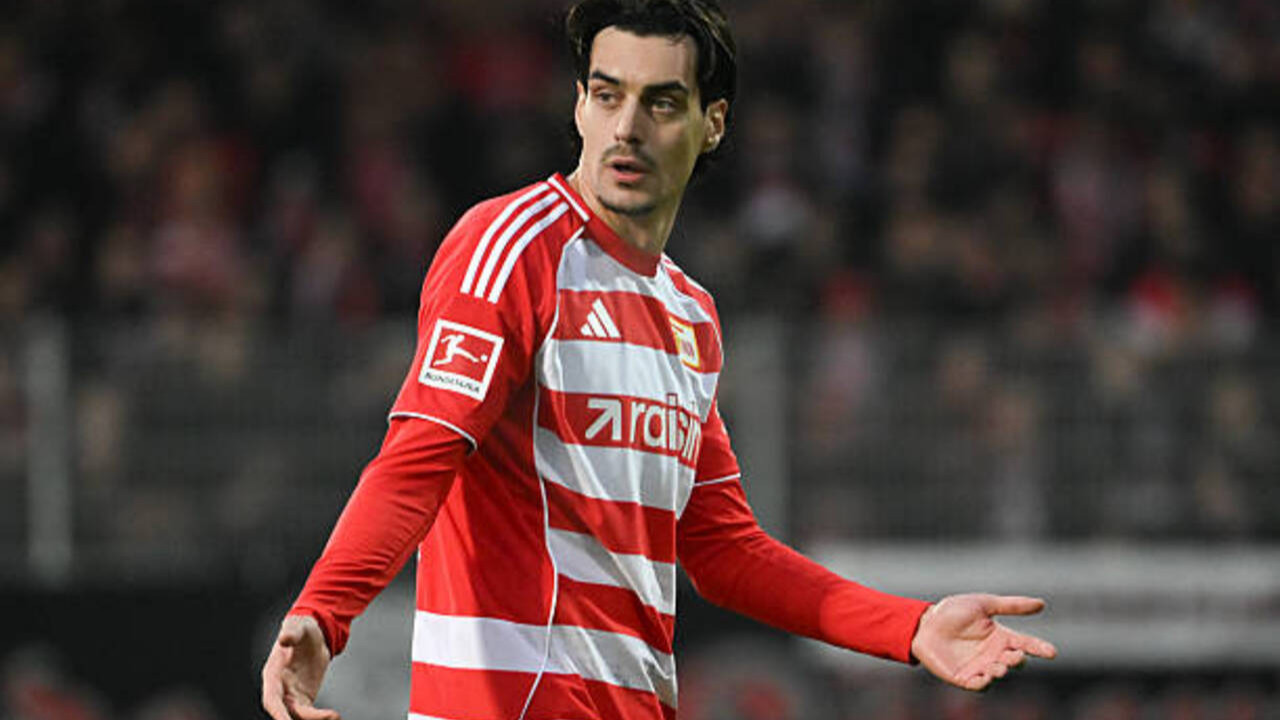 Fenerbahçe'den savunmaya sürpriz hamle: Yıldız isim imzaya çok yakın!