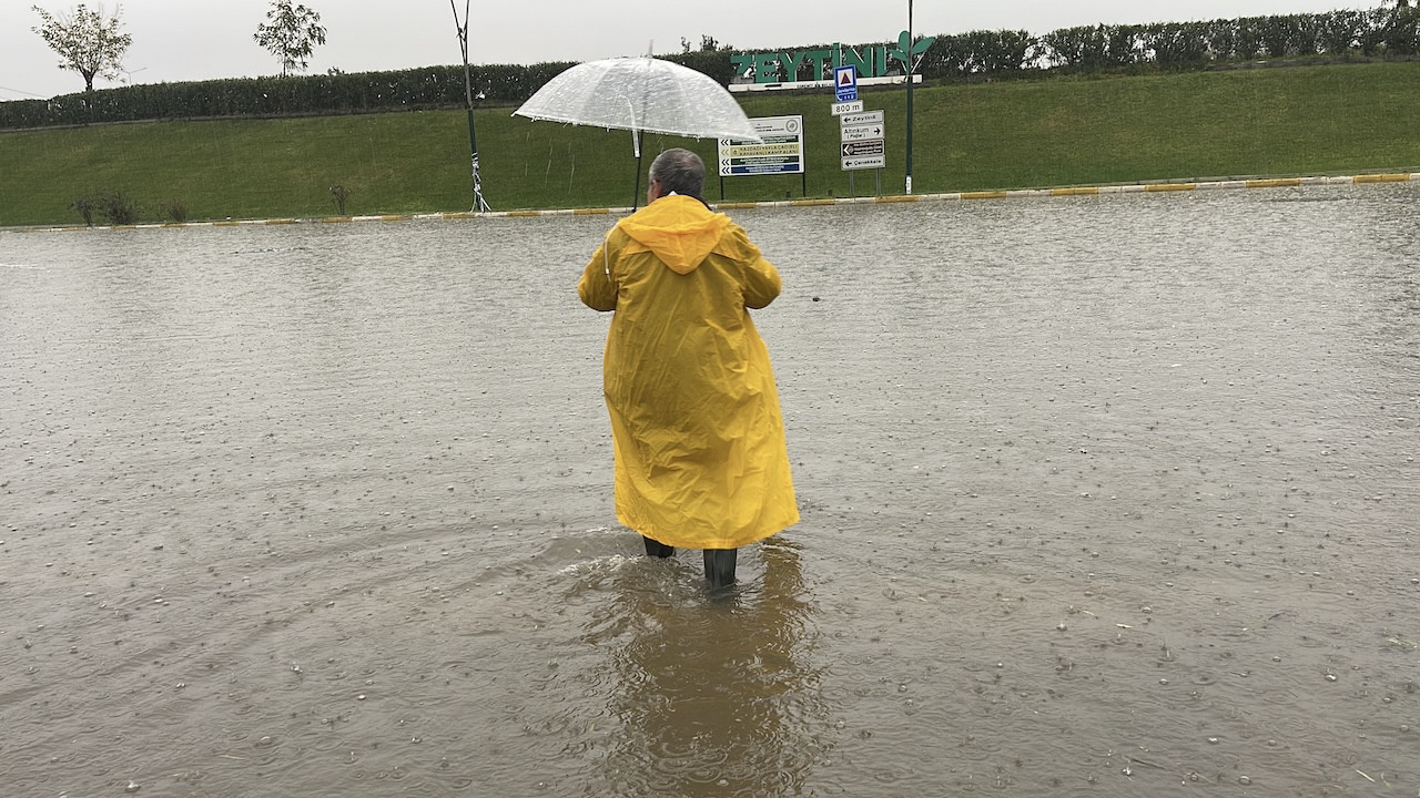 Pazar planlarınızı iptal edin! Gök gürültülü sağanak yağış beklenen şehirler belli oldu