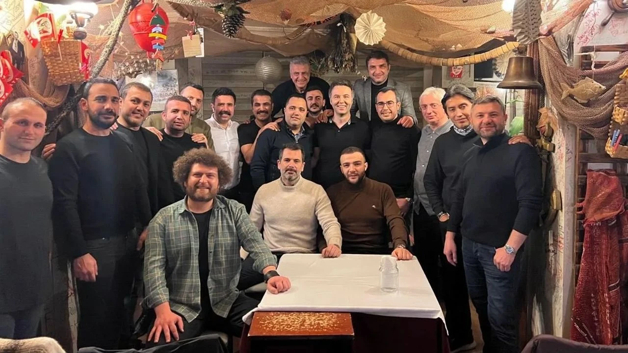 Binali Yıldırım’ın kardeşi de o fotoğraftaydı: Susurluk iddialarına yanıt verdi