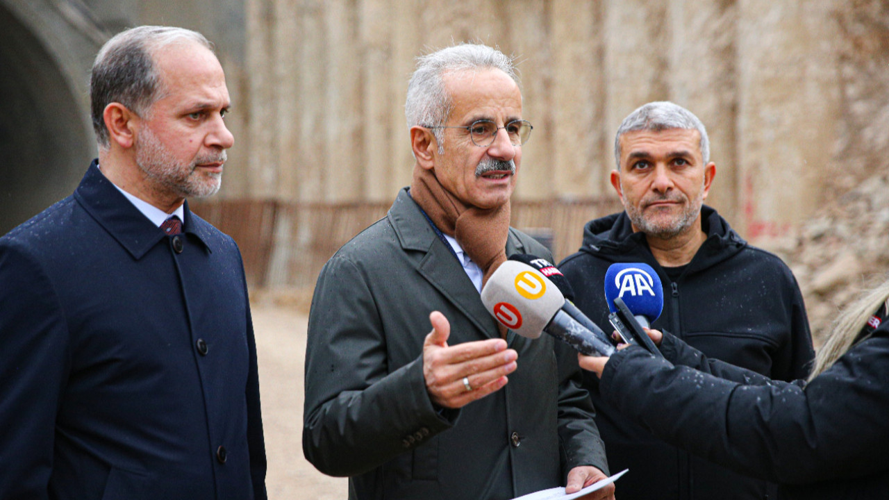 Bakan Uraloğlu Hatay'da konuştu: Dev proje için geri sayım başladı