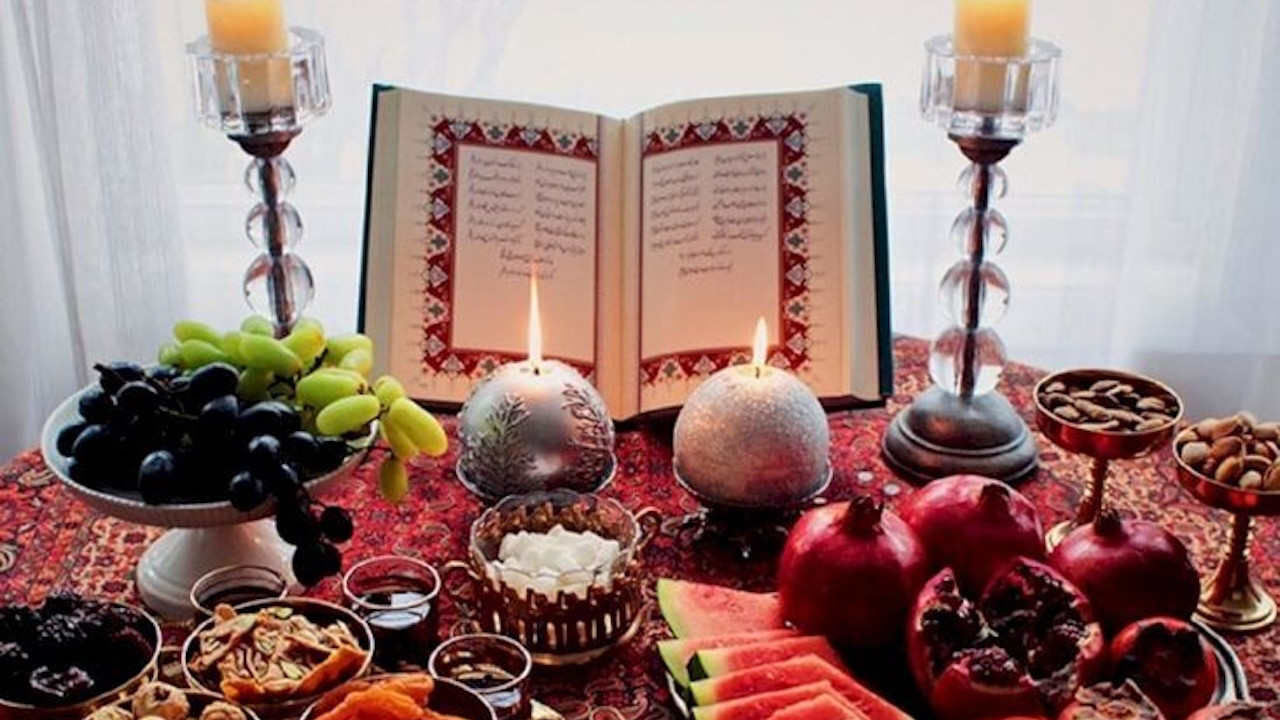 İran’da Yelda Gecesi kutlamaları: Yılın en uzun gecesi için aileler bir araya geldi