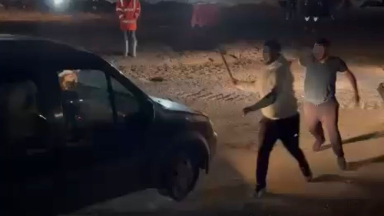 Kocaeli'de trafik kavgası meydan savaşına döndü: Öfkeli sürücü önüne geleni ezdi geçti