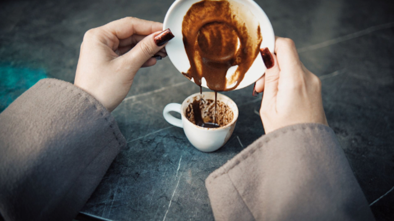 Falcıların aylık geliri 2 milyon TL’yi aştı: Kafe ruhsatıyla yürütülen gizli kazanç