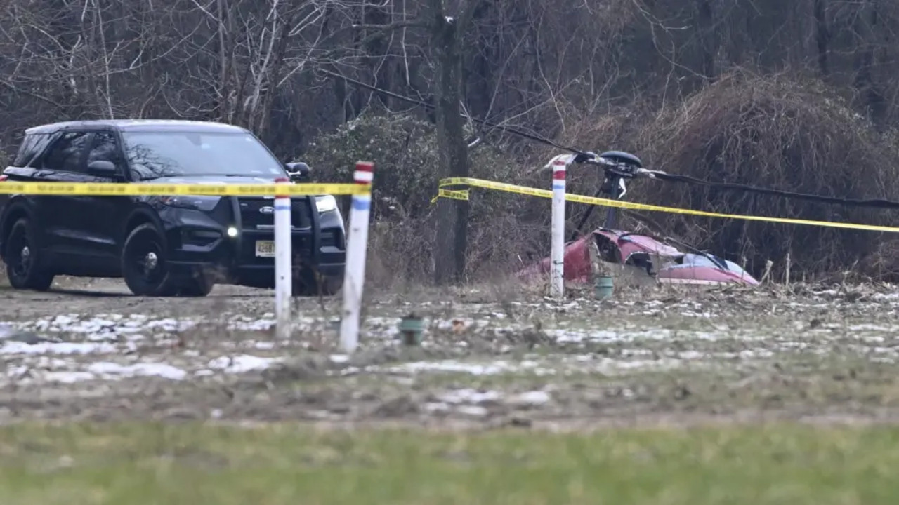 Gökyüzünde dehşet anları: İki helikopter havada çarpıştı