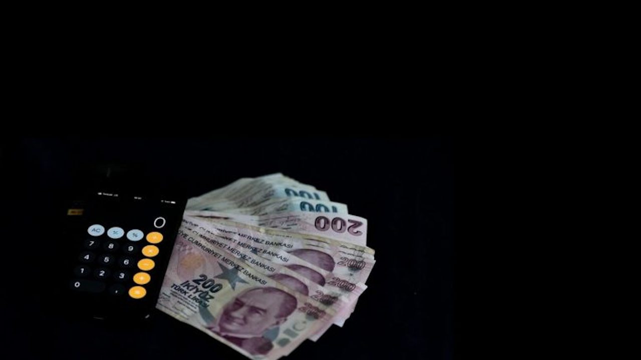 Yurtdışı çıkış harcı, ÖİV ve ÖTV zamlandı: Yeni tutarlar belli oldu