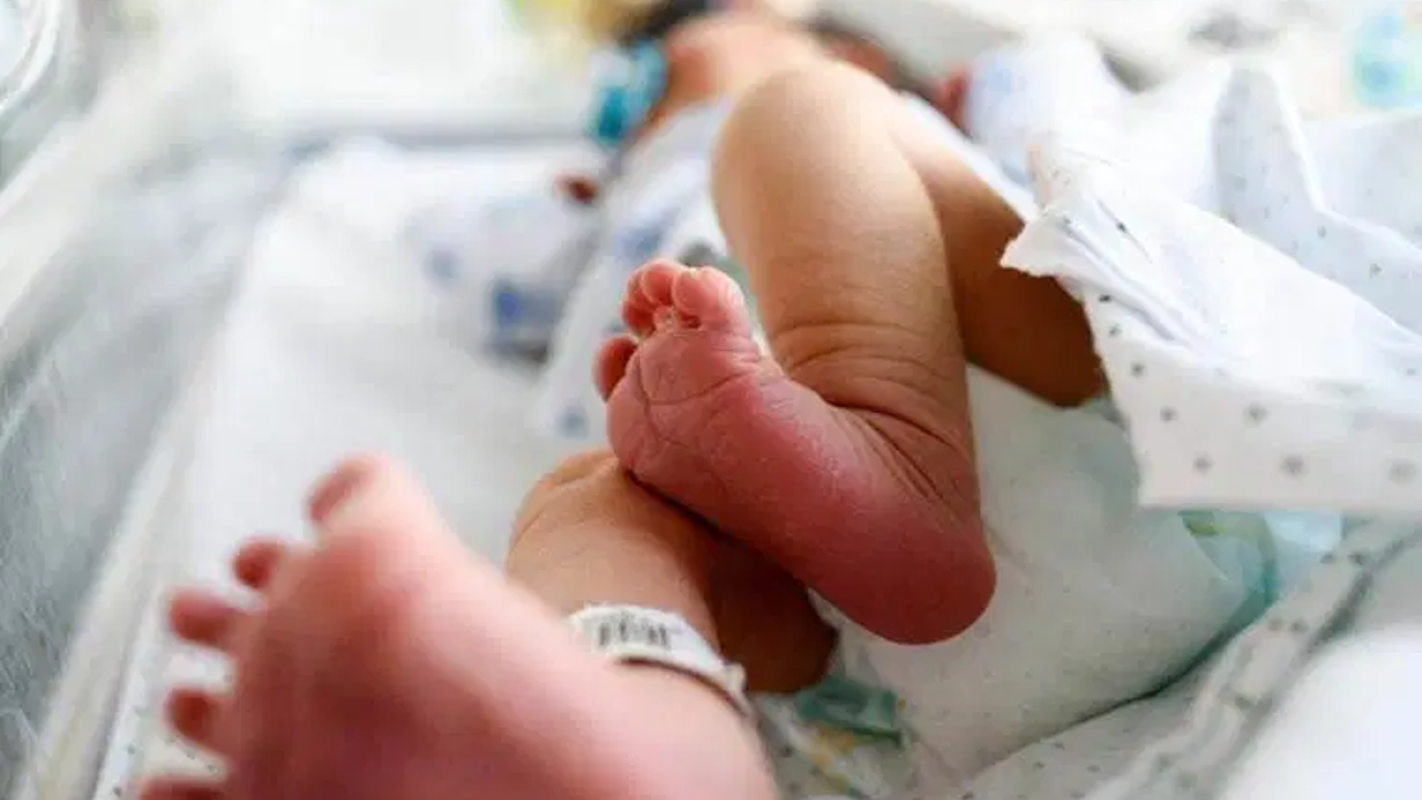 “3 gündür beslemedik” demişti: Açlıktan ölen bebek için 4 tutuklama