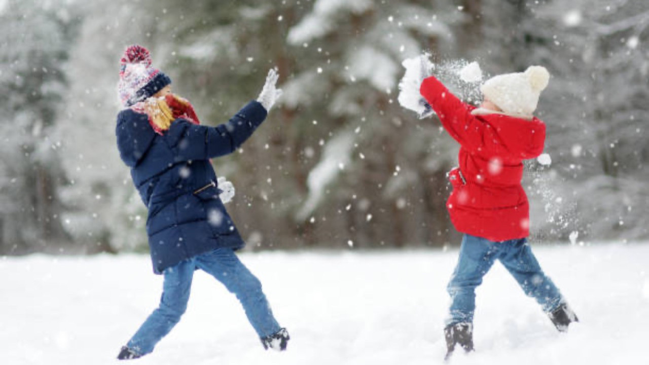Kar tatili haberleri peş peşe geldi: 2 Ocak 2026 Cuma günü okullar tatil mi, hangi illerde kar tatili var?