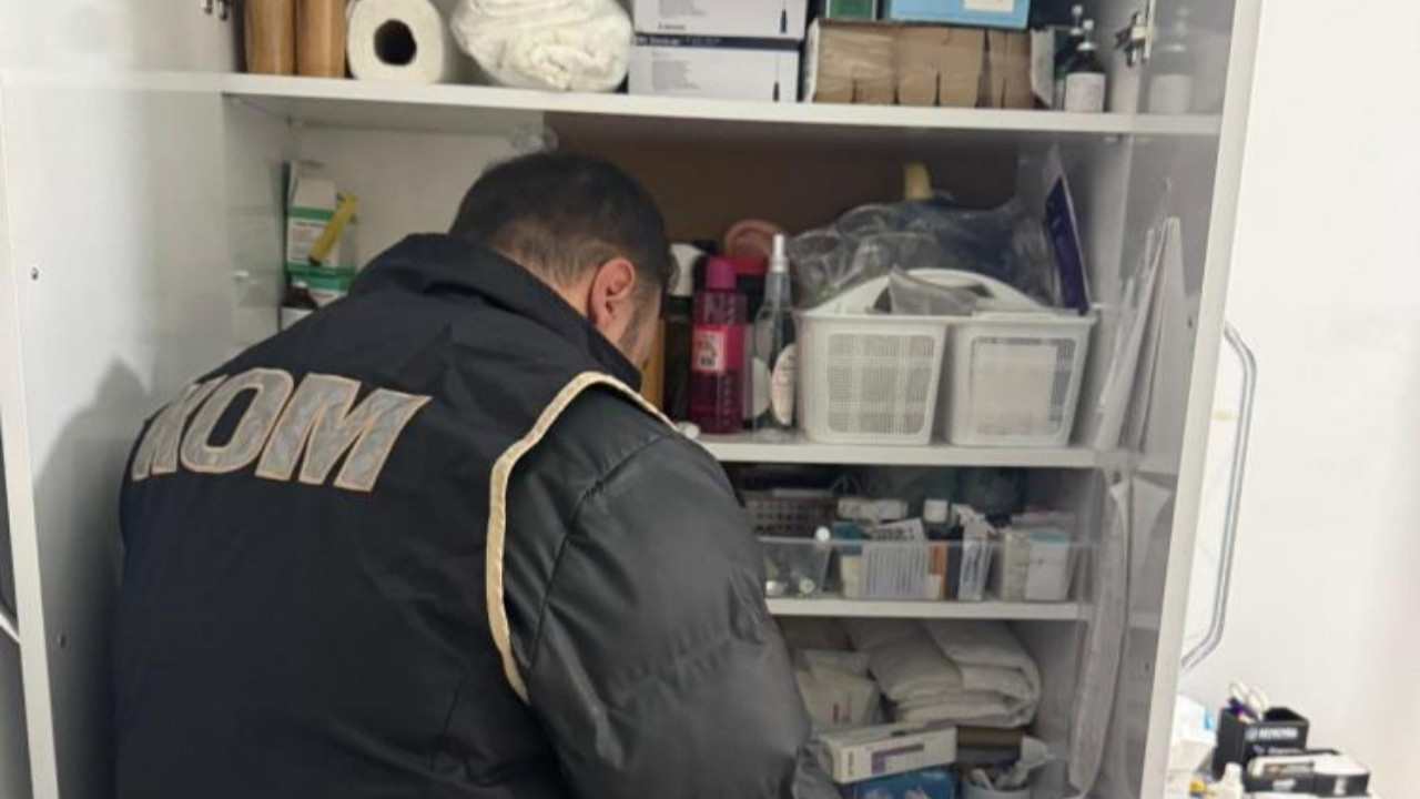 Konya'da kaçak klinik operasyonu: Binlerce tıbbi malzeme ve cihaz ele geçirildi