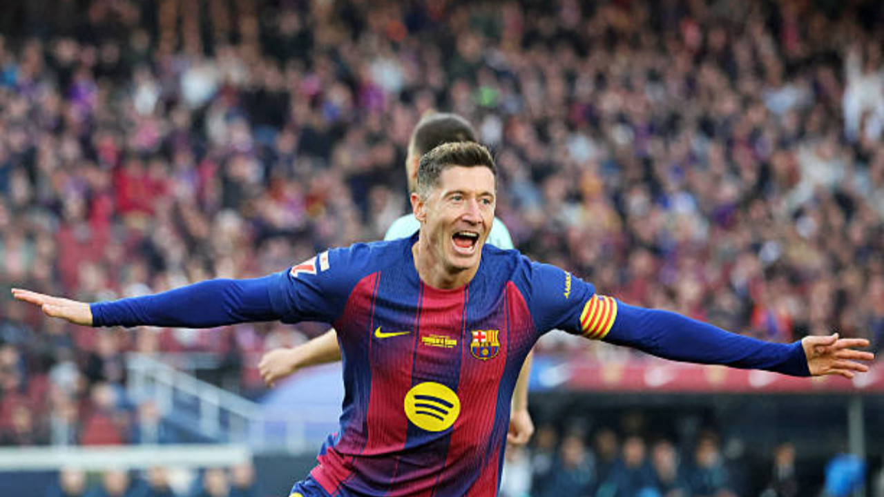 Robert Lewandowski transferinde son durum: Fenerbahçe’nin hayalleri suya mı düşüyor