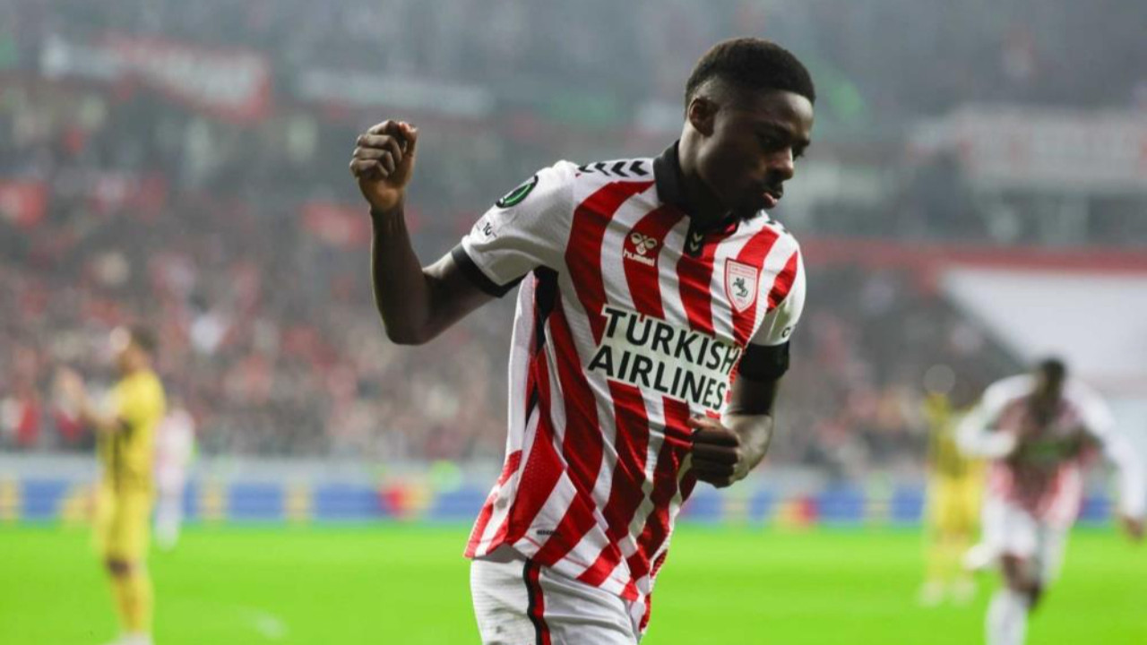Fenerbahçe'den transferde hızlı hamle: Yeni ismin lisansı çıktı