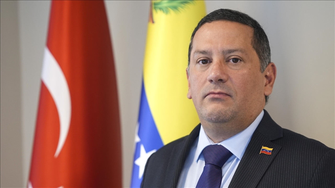 Venezuela Ankara Büyükelçisi Molina Gutierrez Ulusal Kanal’a konuştu