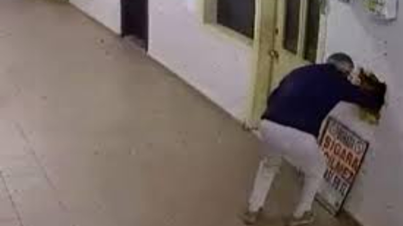 Bakırköy'de 40 bin dolarlık saat vurgunu: 3 şüpheli için istenen ceza belli oldu