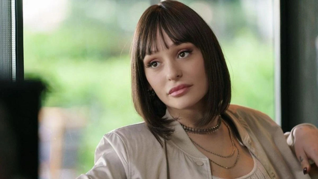 Ünlü şarkıcı Alya Şahinler gözaltına alındı