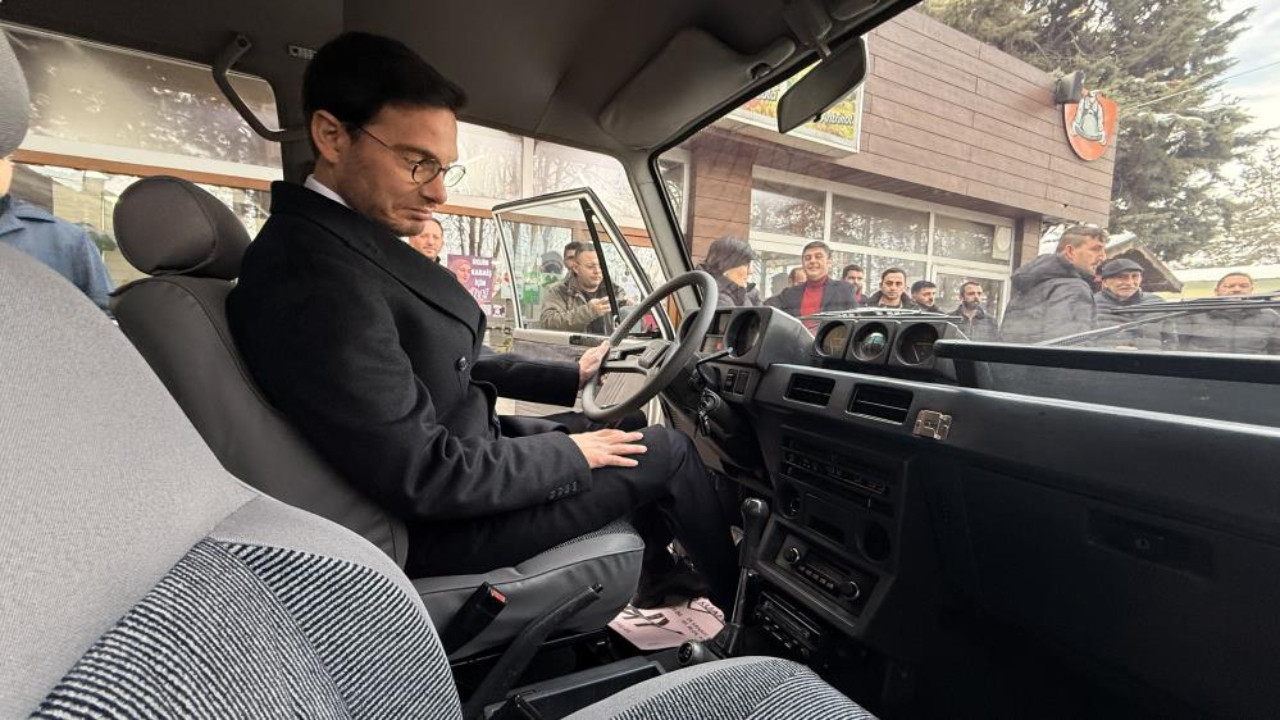 Direksiyonda artık belediye başkanı oğlu var: Efsane valinin makam aracı Tokat sokaklarına geri döndü