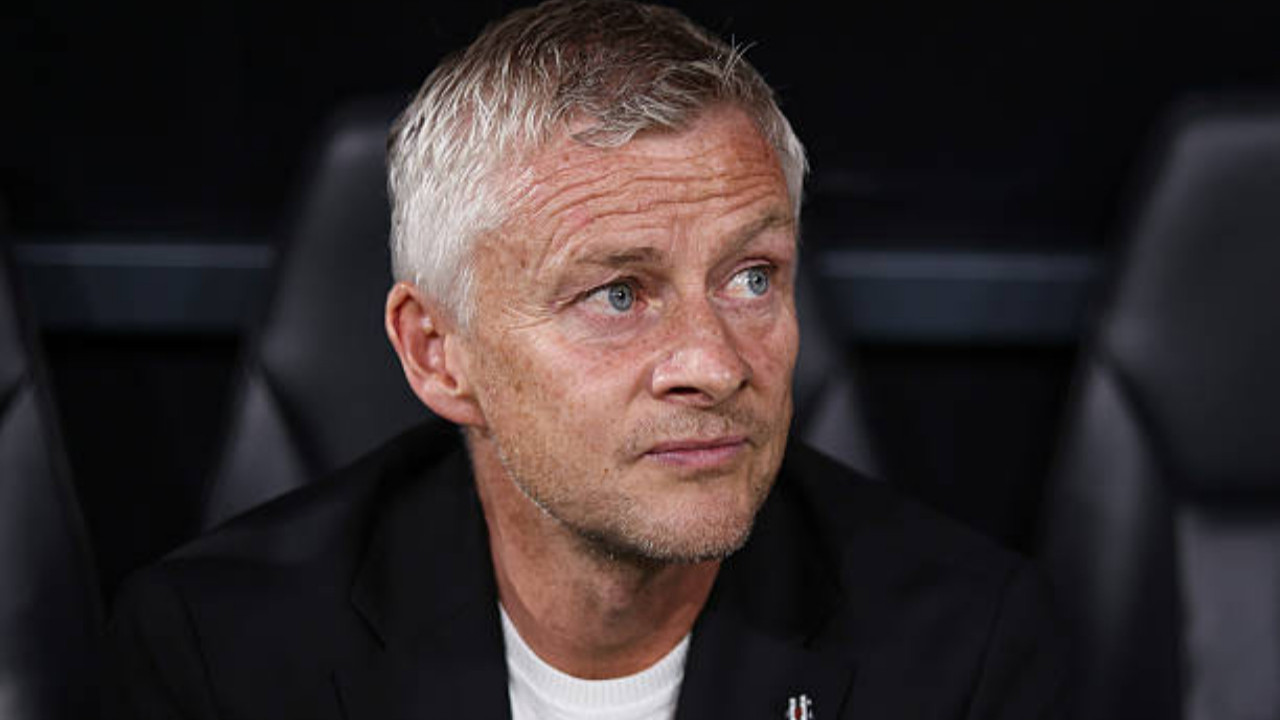 Beşiktaş'tan ayrılan ünlü hoca Manchester United'a dönüyor! Görüşmeler başladı