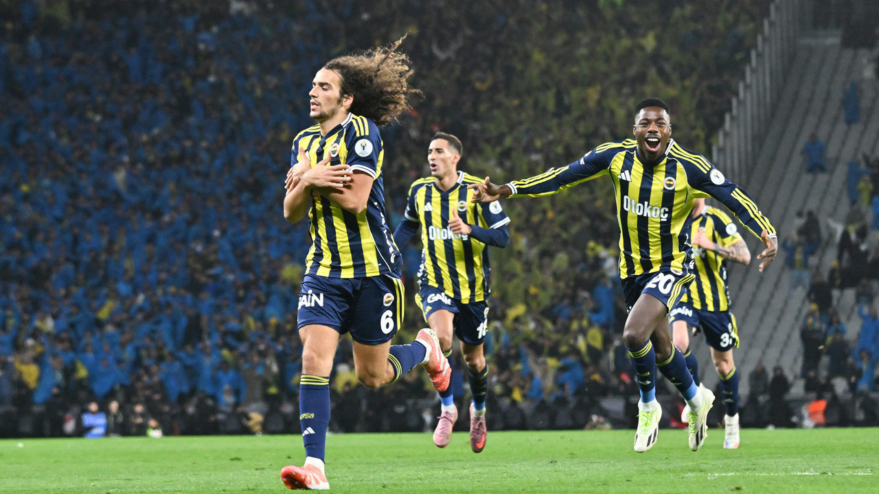 Kupa Kadıköy’e gidiyor! Fenerbahçe, ezeli rakibini 2-0 mağlup etti