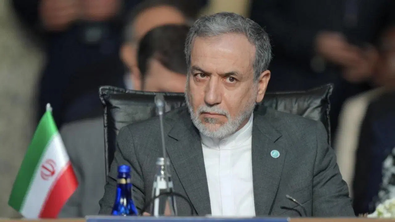 İran'dan ABD'ye yanıt: ''Savaşa da hazırız, diyaloğa da''