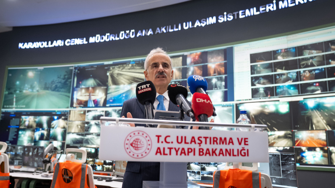 Bakan Uraloğlu duyurdu: 'Teyakkuz halindeyiz!' İşte kapanan yollar ve son durum...