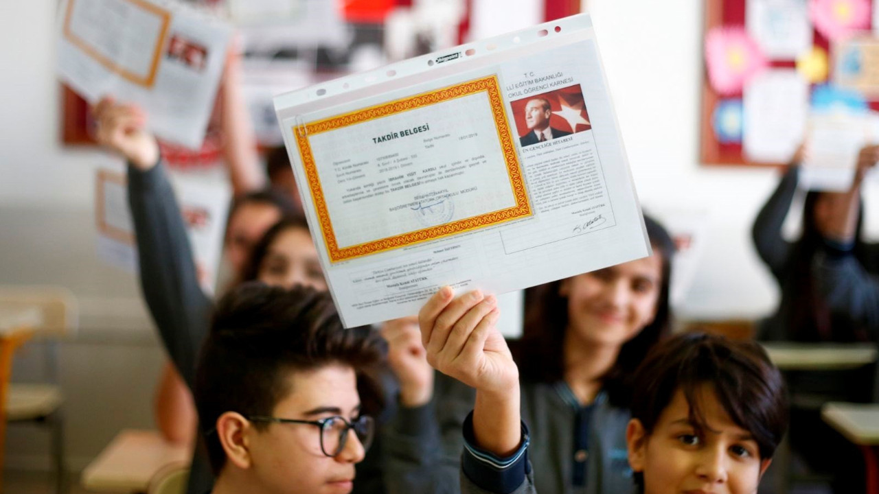 Velilerin dikkatine! Artık sadece notlara bakılmayacak: İşte yeni sistem