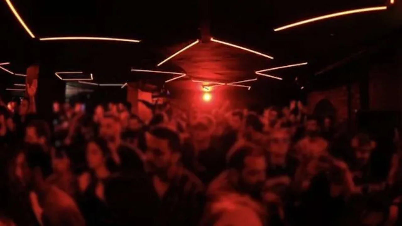 Bakanlıktan, "gece kulüplerinde kız çocukları çalıştırılıyor" iddialarına ilişkin operasyon açıklaması