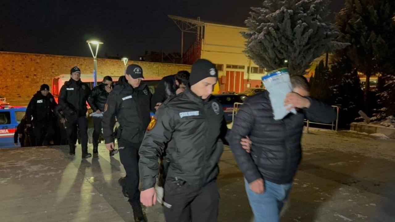 Nevşehir merkezli dev tefecilik operasyonu: 34 şüpheli adliyeye sevk edildi.