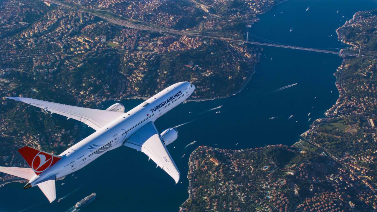 THY uçağında korku dolu anlar: Uçakta 'bomba' tehdidi içeren ağ tespit edildi