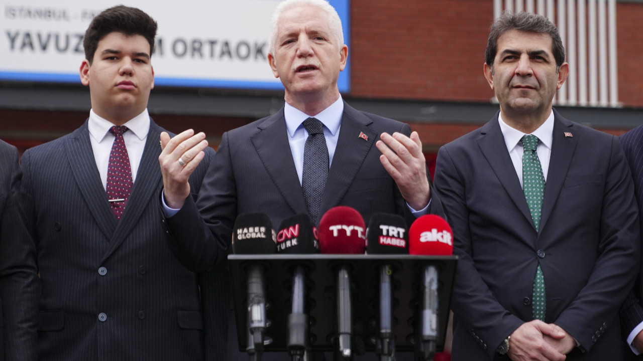 İstanbul'da karne heyecanı: Vali Gül'den 'tekli eğitim' ve 'deprem güvenliği' açıklaması