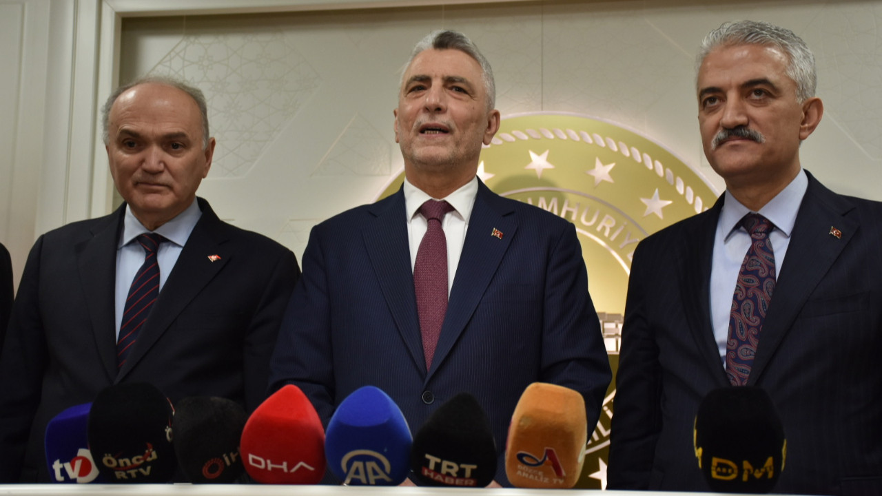 Bakan Bolat Düzce'de: Esnaf için 100 milyon liralık finansman sağlanacak