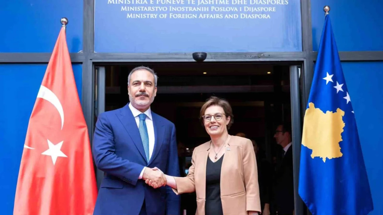 Dışişleri Bakanı Fidan, Kosovalı mevkidaşı Gervalla-Schwarz ile görüştü