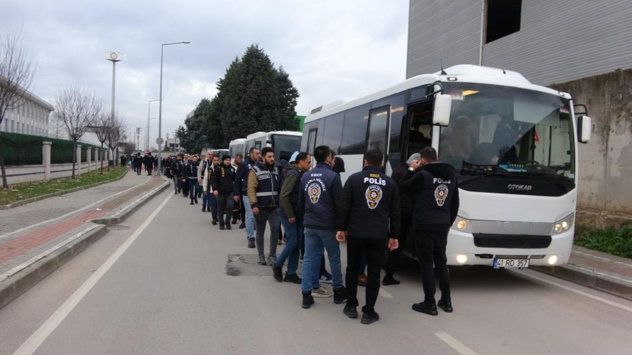 Kocaeli merkezli 28 ilde dev operasyon: 61 şüpheli adliyeye sevk edildi