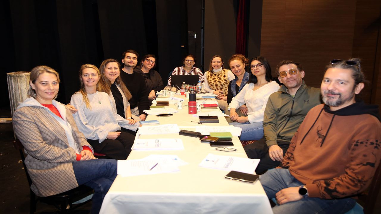 “Sihirli Flüt” Eskişehir’de Kuklalarla Sahneye Taş…