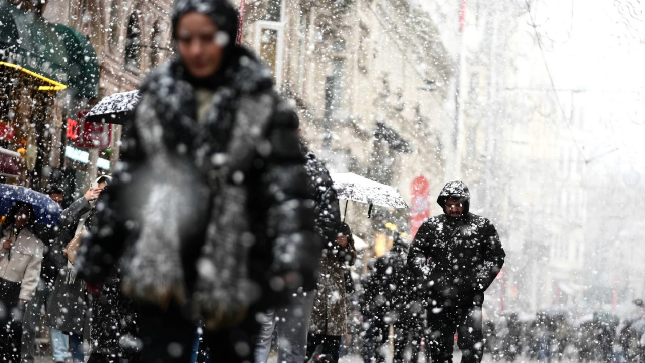 4 gün sürecek meteorolojik alarm: Kar, sağanak ve fırtına geliyor