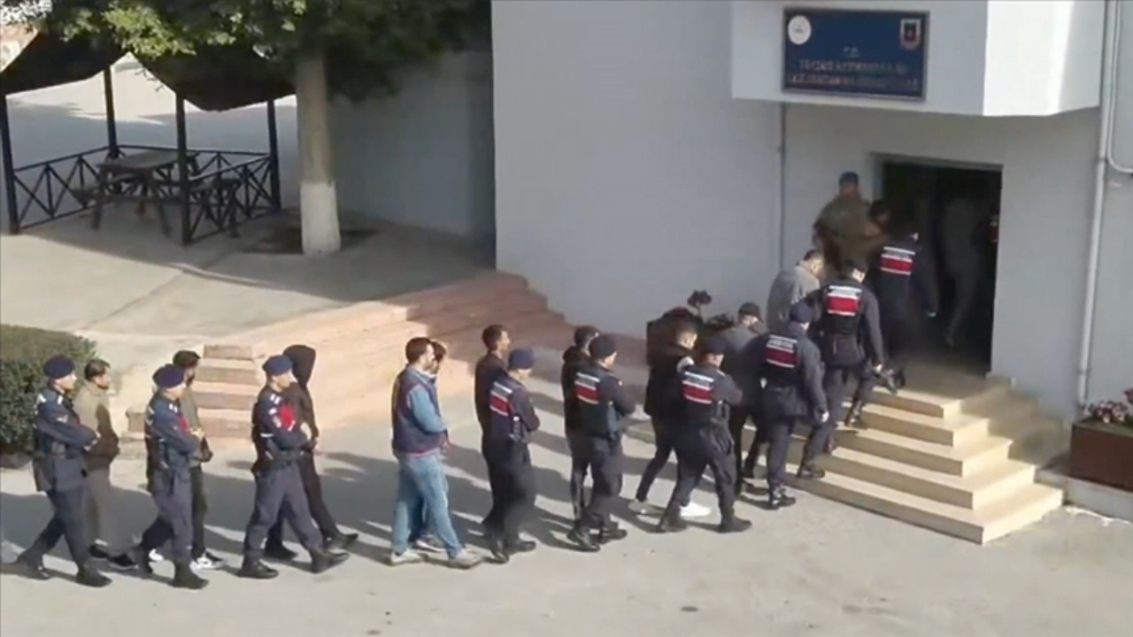 Bakan Yerlikaya duyurdu: 3 ilde uyuşturucu operasyonu, 123 gözaltı var