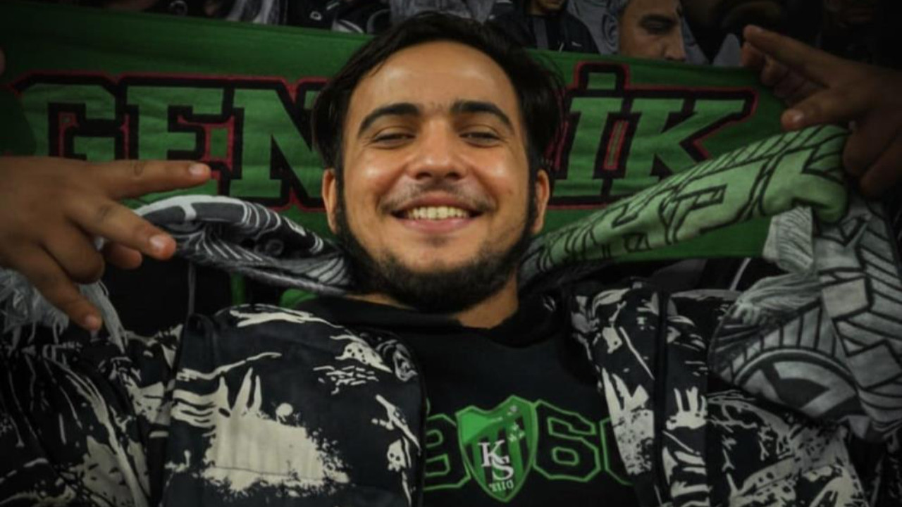 Tribünden düşerek ölen gencin babasından yürek yakan feryat: "Ben seni maç için mi büyüttüm oğlum?"