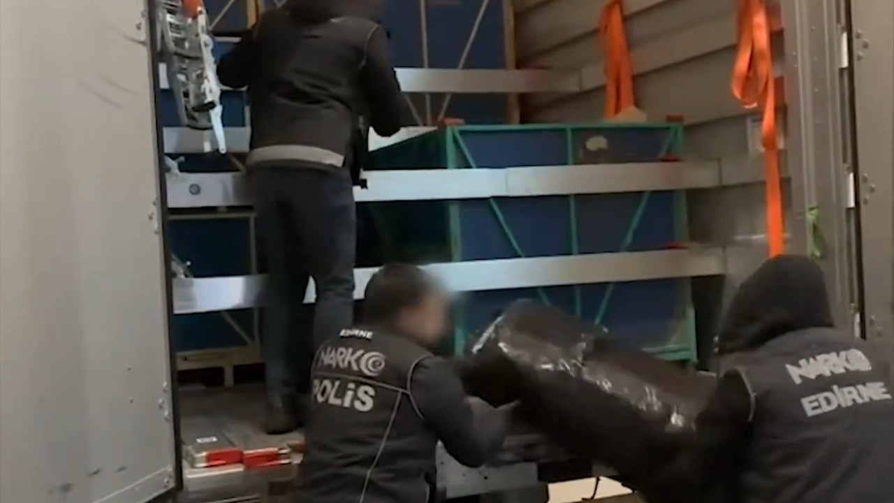 Bakan Yerlikaya duyurdu! Sınırda 240 kilo uyuşturucu yakalandı