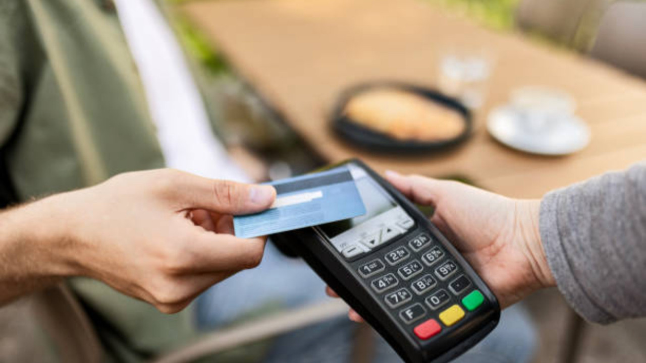 Restoranlarda yeni dönem: Zorunlu kuver yerine gönüllü bahşiş sistemi geliyor