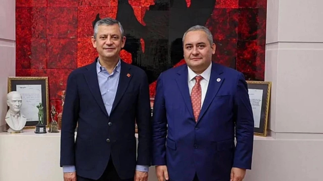 Mesut Özarslan’dan Özgür Özel hakkında suç duyurusu