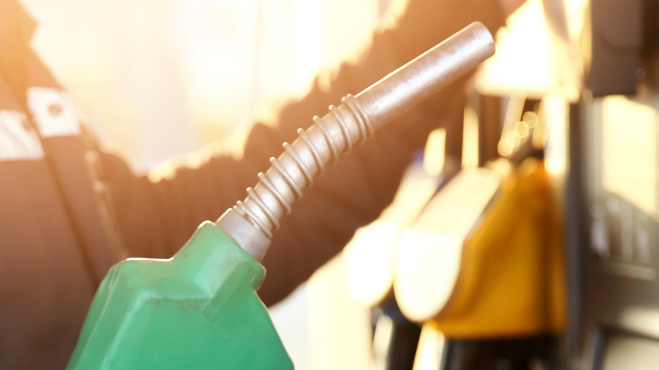 Araç sahiplerine kötü haber: Benzine zam yolda!