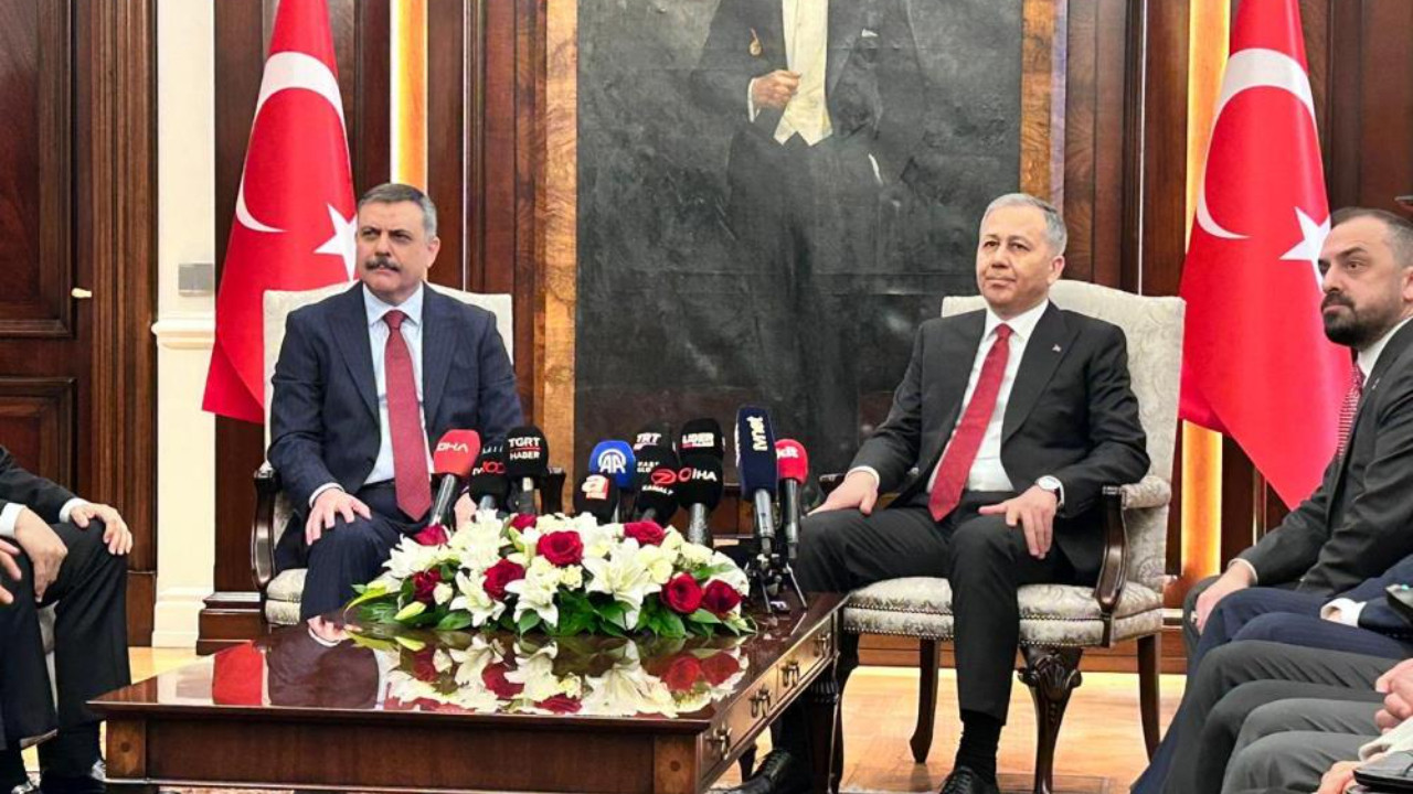 İçişleri Bakanlığı'nda devir teslim: Mustafa Çiftçi görevi Ali Yerlikaya'dan devraldı